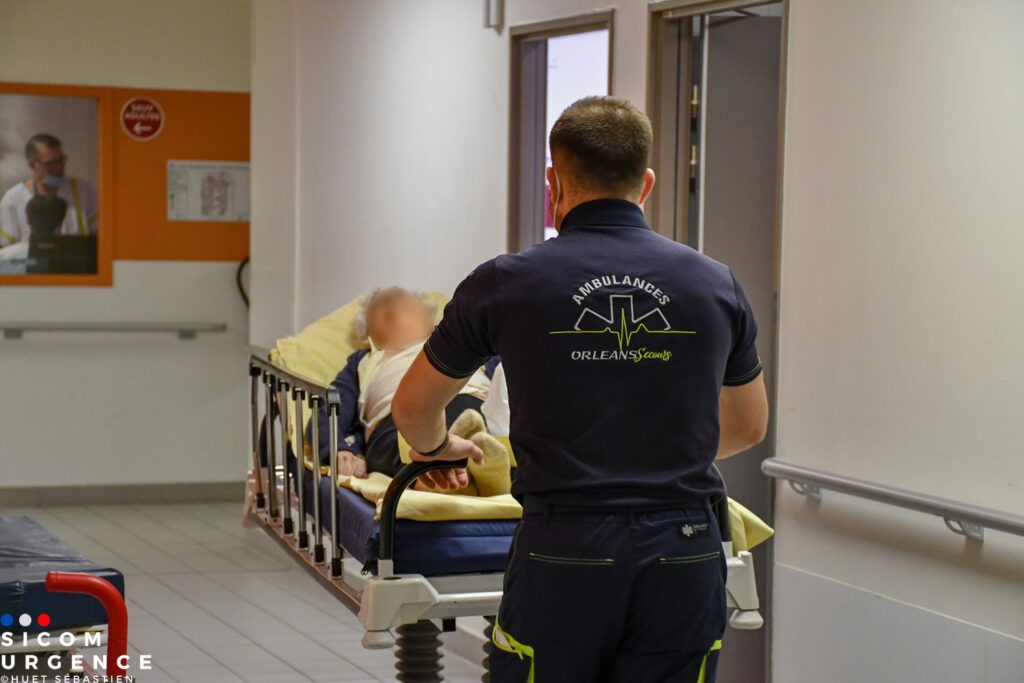 Orléans : 24h de garde avec les ambulanciers d’Orléans Secours – SICOM